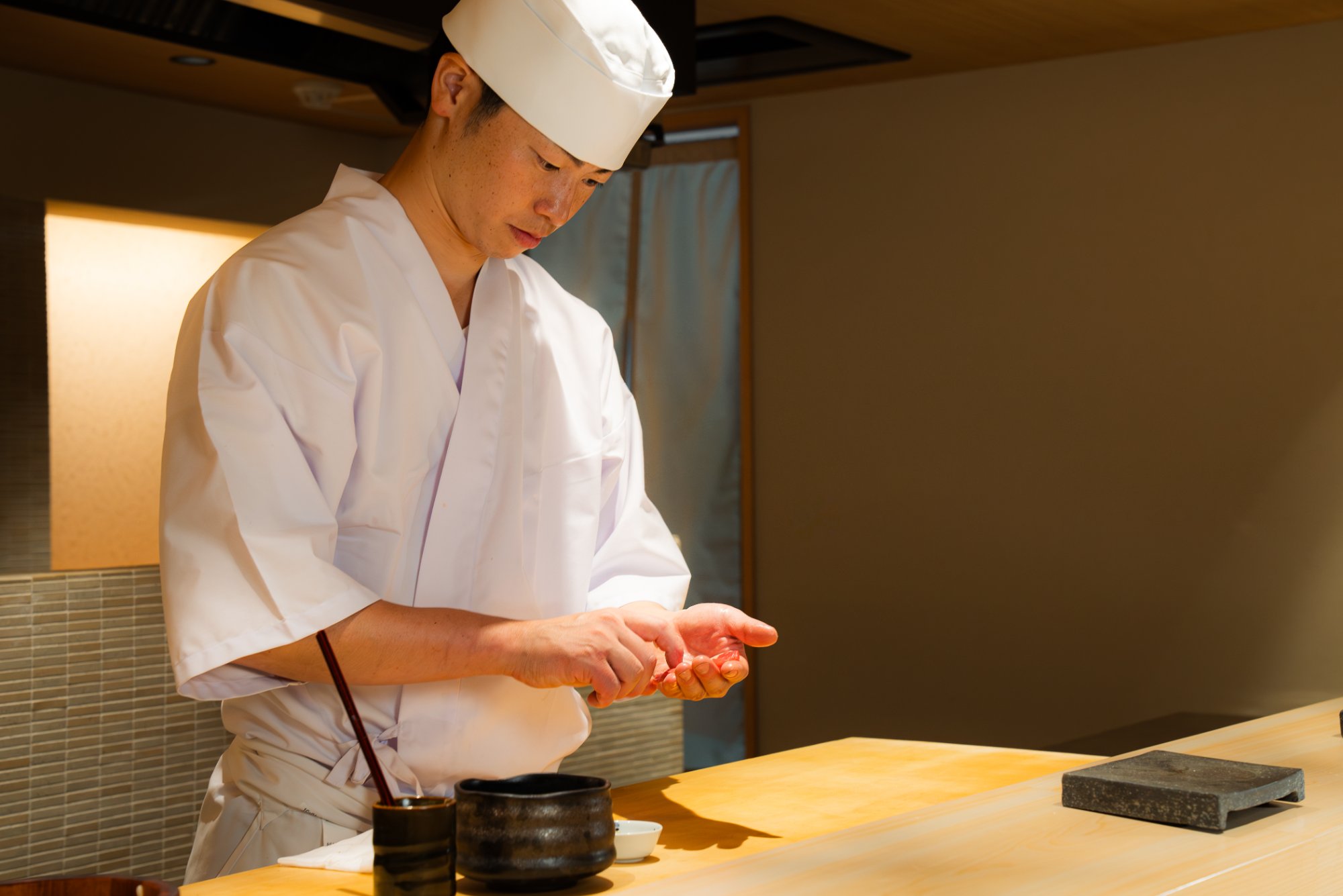 鮨せい大 大将 元プロゴルファーの鮨職人 Head chef, Sushi Seidai Ebisu Tokyo